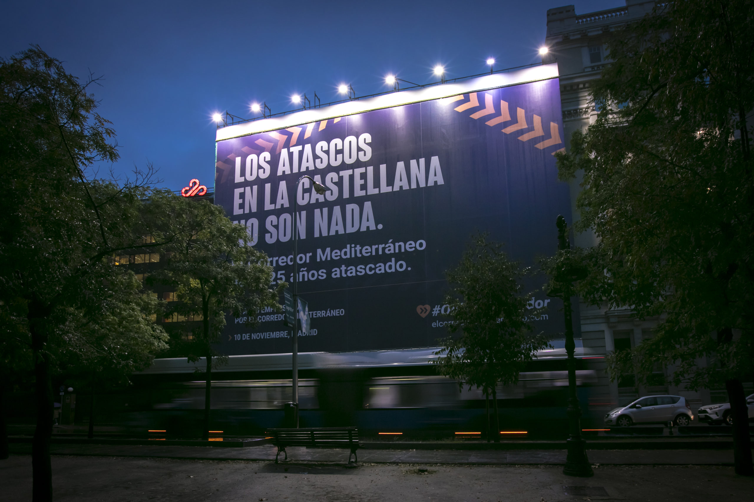 Empresarios de toda España toman la Castellana para denunciar los retrasos del Corredor Mediterráneo